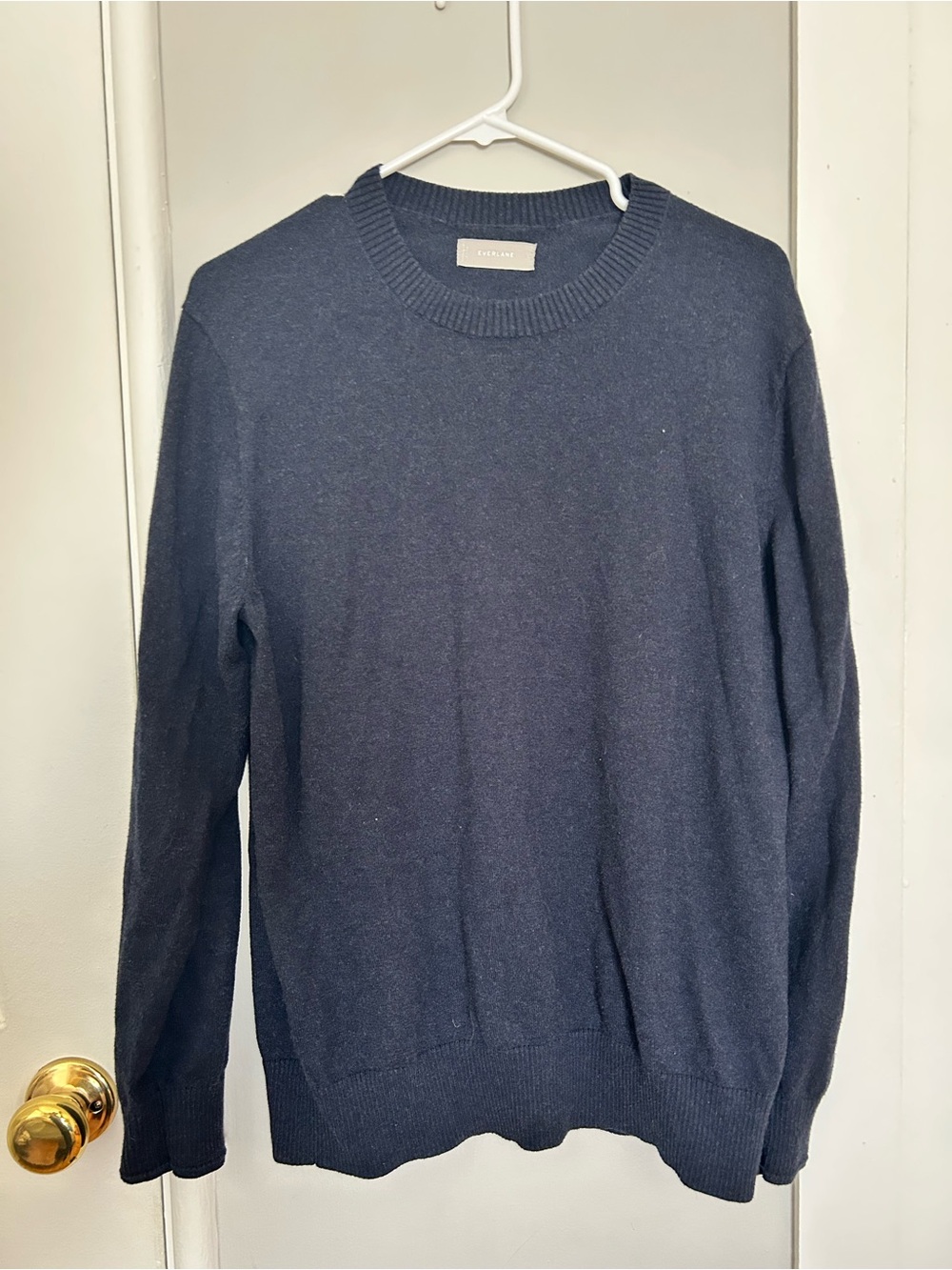 Everlane Men's Navy Crewneck Sweater - Timeless Knit